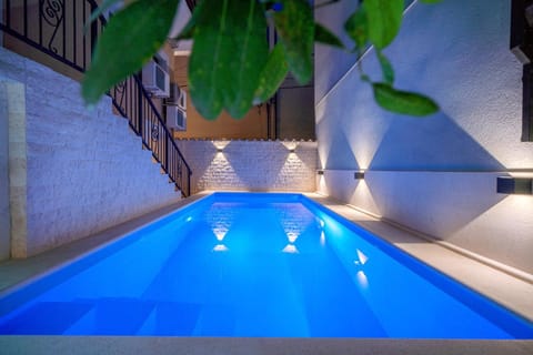 Pool view, Swimming pool