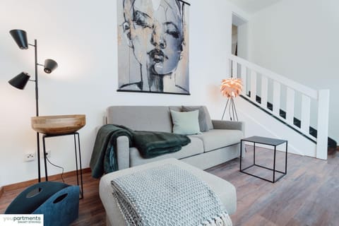 Living room, Photo of the whole room, Seating area