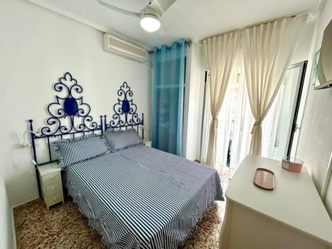 Bed, TV and multimedia, Balcony/Terrace, Bedroom, air conditioner