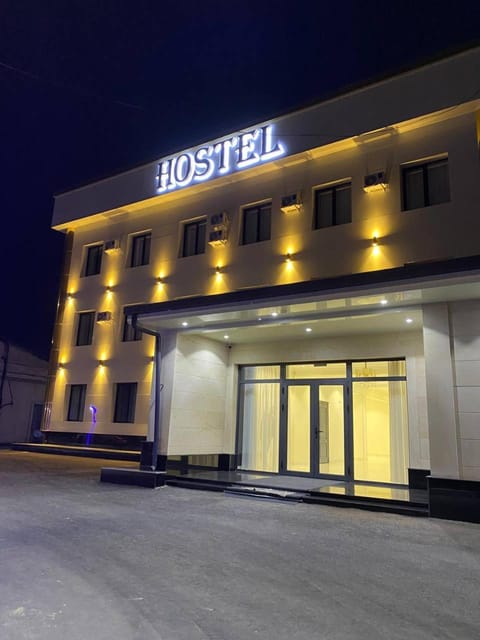 Property building, Facade/entrance, Night
