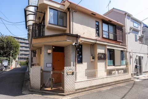 Property building, Day, Neighbourhood, Street view