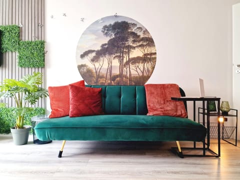 Living room, Seating area, hair dresser