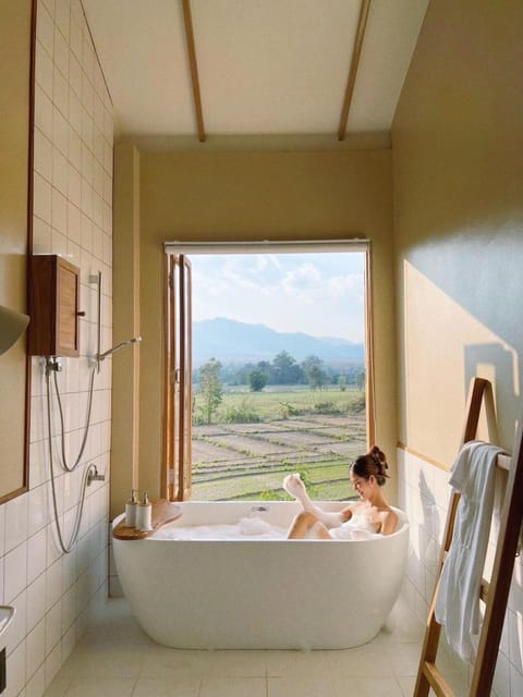 Natural landscape, Hot Tub, Bathroom, Bath