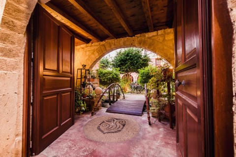 Facade/entrance, Garden