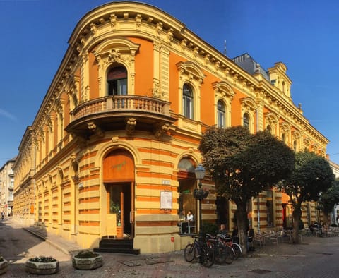 Property building, Day