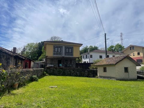 Property building, Garden, Garden view