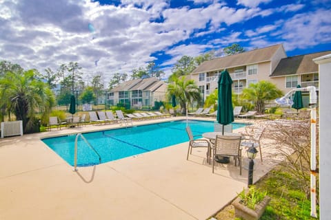 Lil River Paradise Apartment in Little River