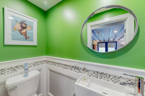 Cape Cod Mod Apartment in Provincetown