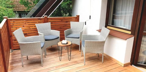 Day, Balcony/Terrace, Seating area