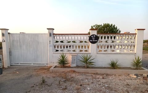 Villa Hermosa Beach Villa in Province of Foggia