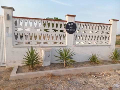 Villa Hermosa Beach Villa in Province of Foggia