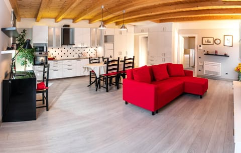 Living room, Seating area, kitchen
