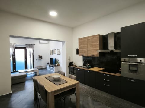 Kitchen or kitchenette, Dining area, oven, stove, kitchen