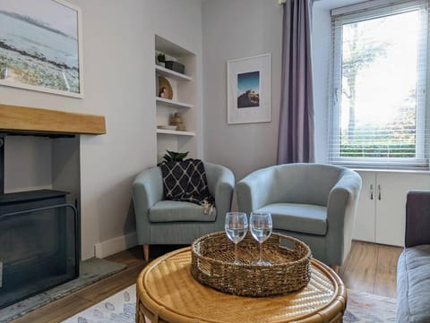 Parkview Cottage - Lovely home with cosy fireplace House in Carnoustie