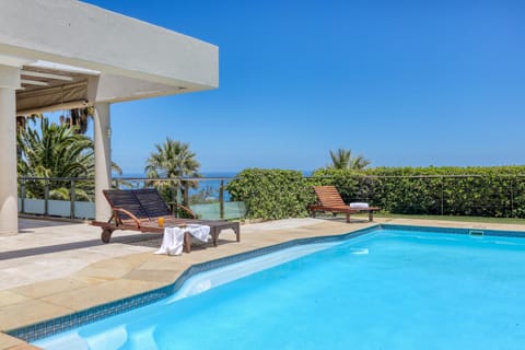 Camps Bay Sunsets - Villa with magnificent views Villa in Camps Bay