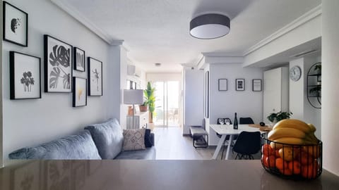 Balcony/Terrace, Living room, Seating area, Dining area