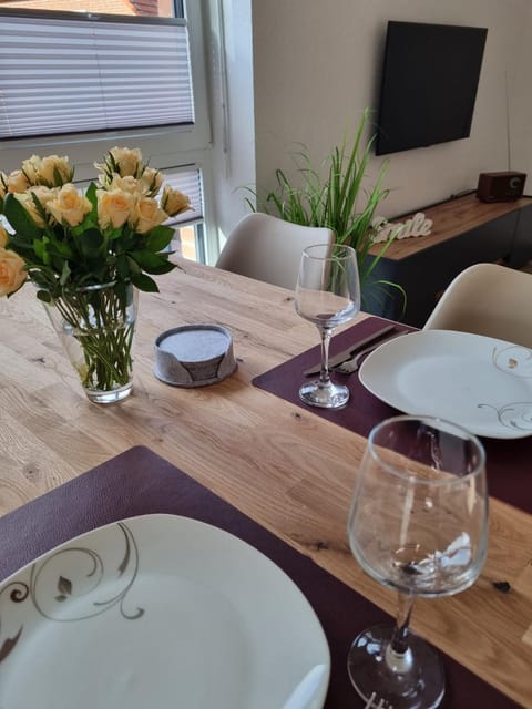 TV and multimedia, Dining area