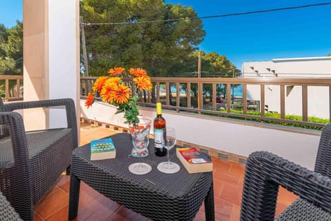 View (from property/room), Balcony/Terrace, Sea view