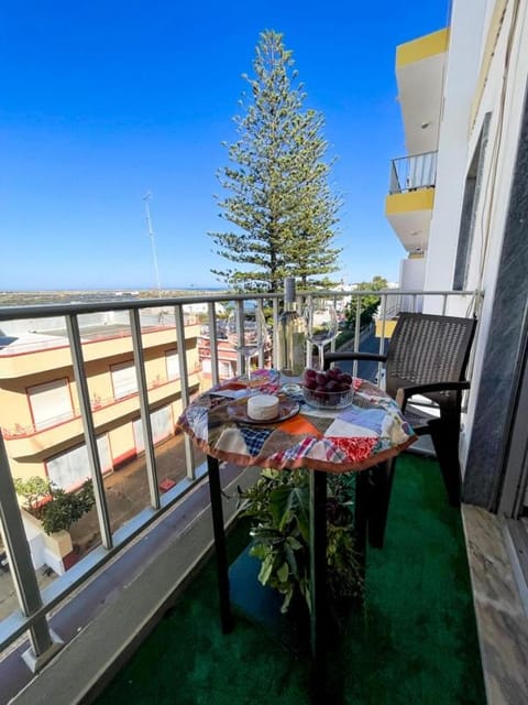 View (from property/room), Balcony/Terrace, Balcony/Terrace, Dining area
