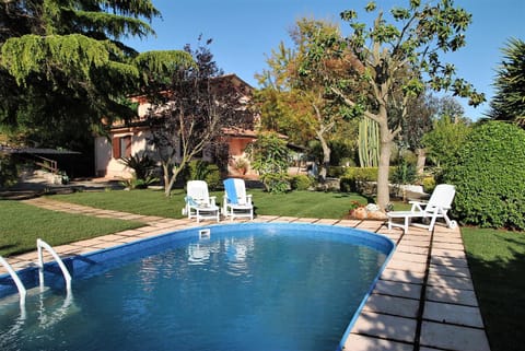 Garden, Swimming pool, sunbed