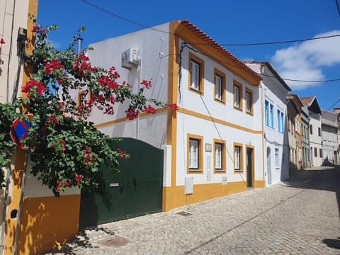 Property building, Street view