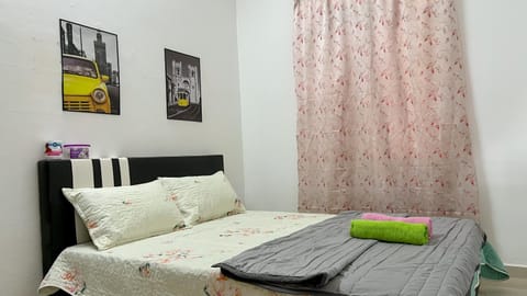 Bed, Bedroom, bunk bed, air conditioner