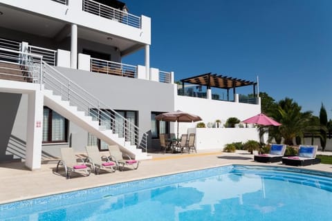 Property building, Patio, Day, View (from property/room), Balcony/Terrace, Pool view, Swimming pool, sunbed