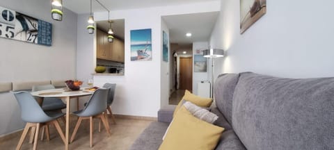 Communal lounge/ TV room, Living room, Dining area