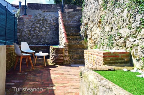 Patio, Off site, Day, Balcony/Terrace, Balcony/Terrace