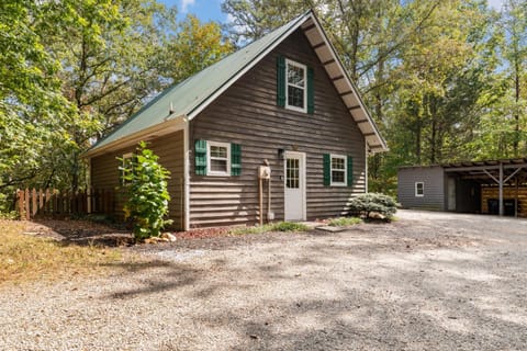 Property building, Natural landscape, Garden, Garden view