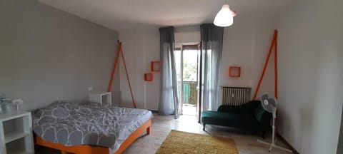 I feel orange Bed and Breakfast in Legnano