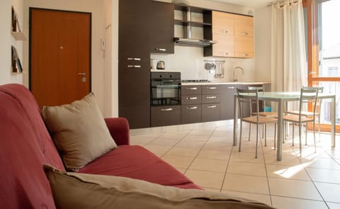 Kitchen or kitchenette, Living room