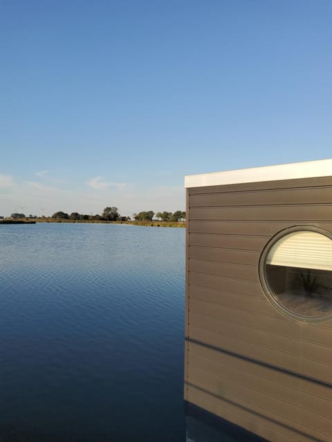 Day, Natural landscape, Lake view, Sea view