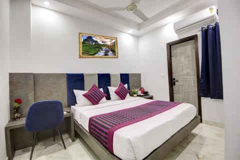 Bed, Bedroom, air conditioner