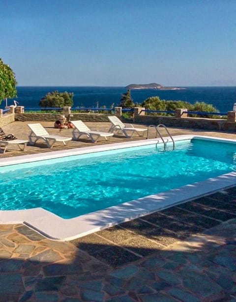Day, Natural landscape, Pool view, Sea view, Swimming pool, sunbed