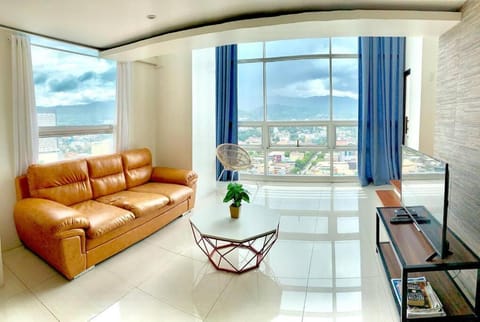 Natural landscape, TV and multimedia, Living room, Seating area