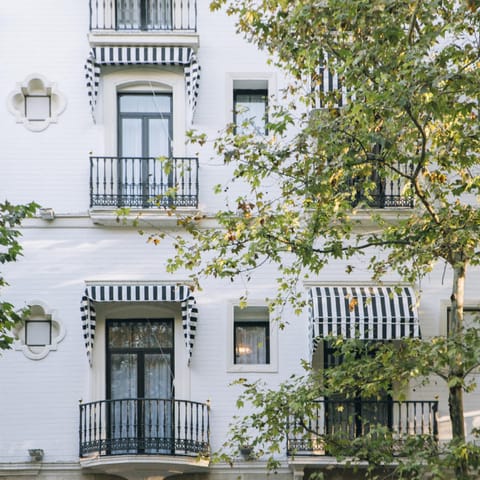 Property building, Facade/entrance