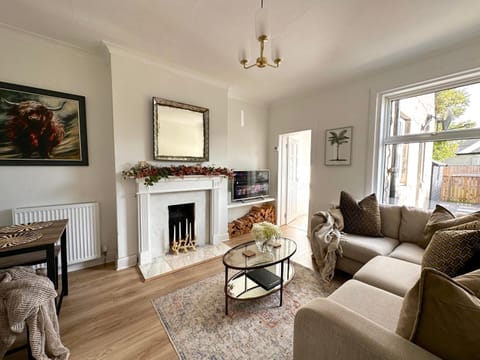 Stylish 3 Bedroom City Retreat Apartment in Perth