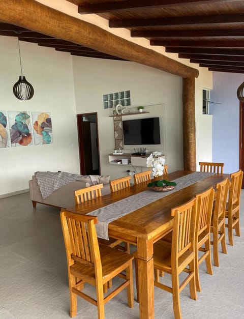 Casa Belvedere na Ilha do Araujo e Ganhe 1 passeio de barco House in State of Rio de Janeiro