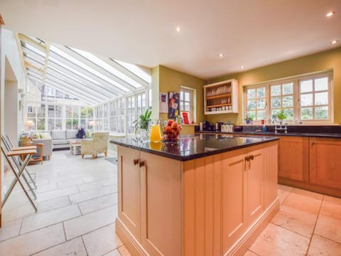 Coffee/tea facilities, Seating area, kitchen