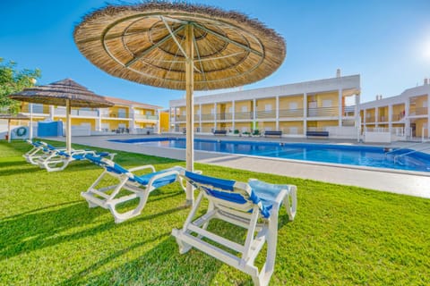 Balcony/Terrace, Pool view, Swimming pool, Swimming pool, Open Air Bath