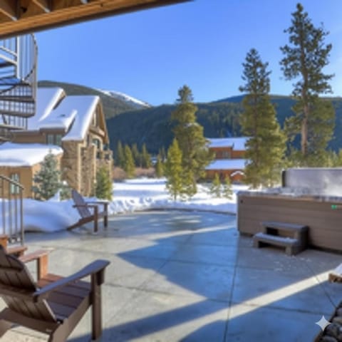 Bear Tracks 18 by SummitCove Lodging House in Keystone