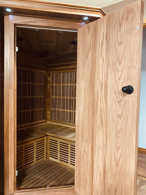 Knoll by the Lake-7 minutes to skiing House in Hickory Run State Park