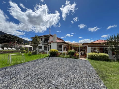 Property building, Spring, Day, Natural landscape, Garden, Garden view, Mountain view