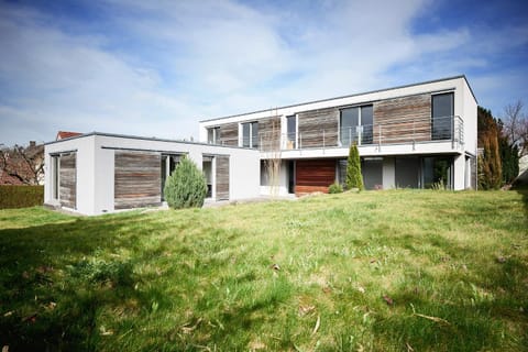 Property building, Garden, Garden view