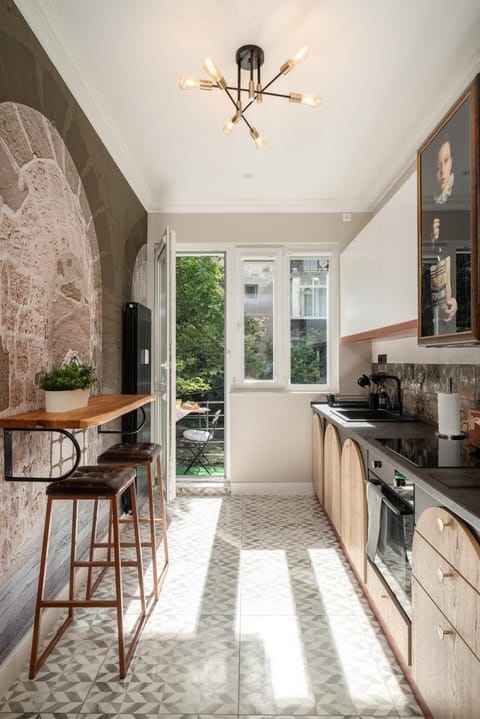 CityCenter Magnific Gem - 2 BDR & 2 Baths Apartment in Sofia