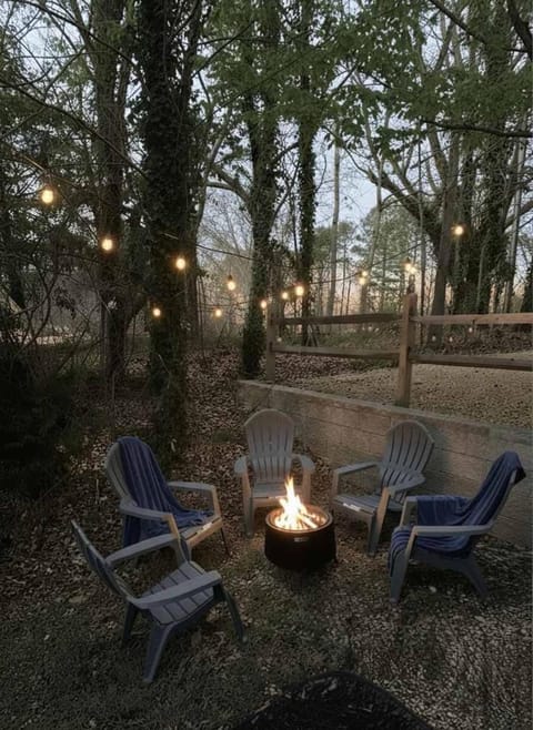 Beautifully Modern Newly-Renovated Cottage in Norcross House in Norcross