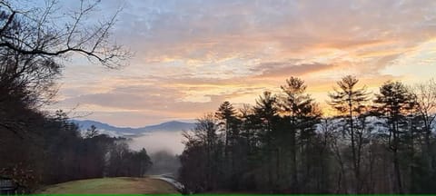 Golfcourse, View (from property/room), Mountain view, Sunrise