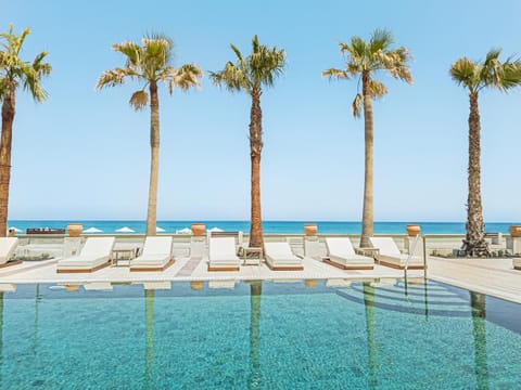 Sea view, Swimming pool, sunbed