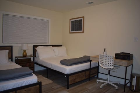 Charming private guest Suite near Disney/Beach Bed and Breakfast in Westminster